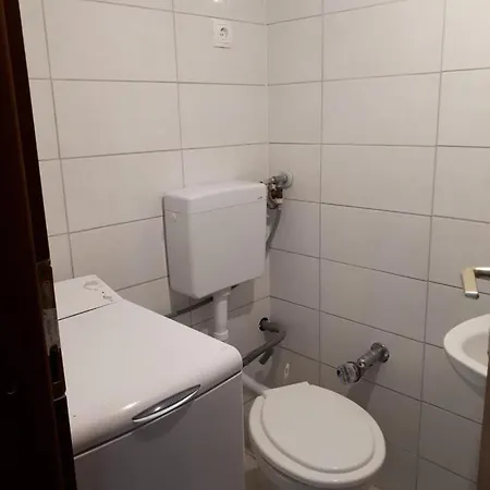 Apartman アパート